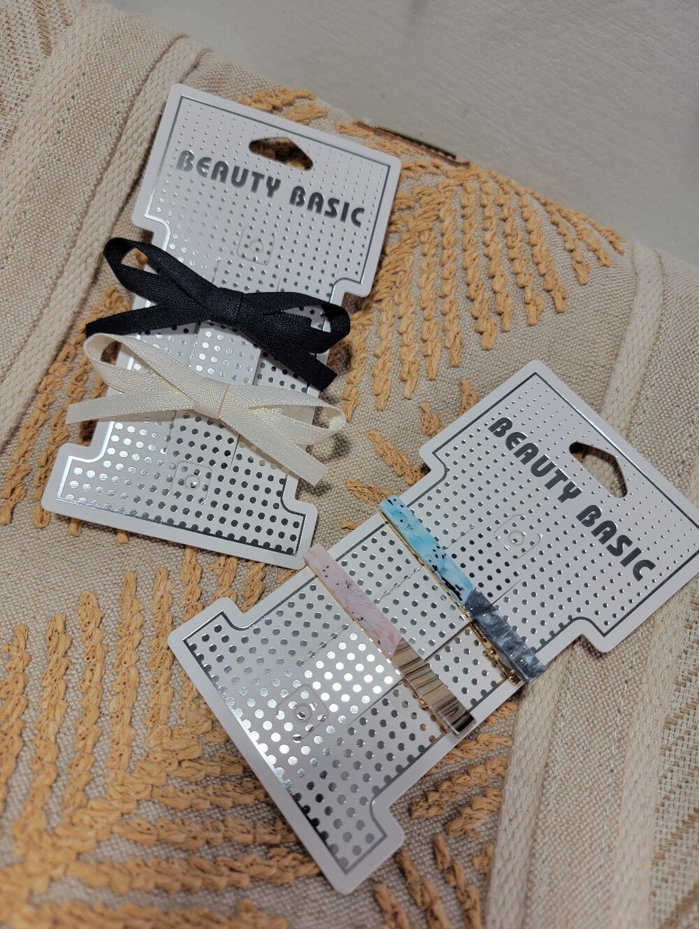 Beauty Basic Black & Cream Bow and Pastel Marble Clip Set